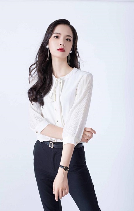 职业装,熙熙美妆_长沙化妆美甲_梅溪湖化妆美甲_提供上门服务